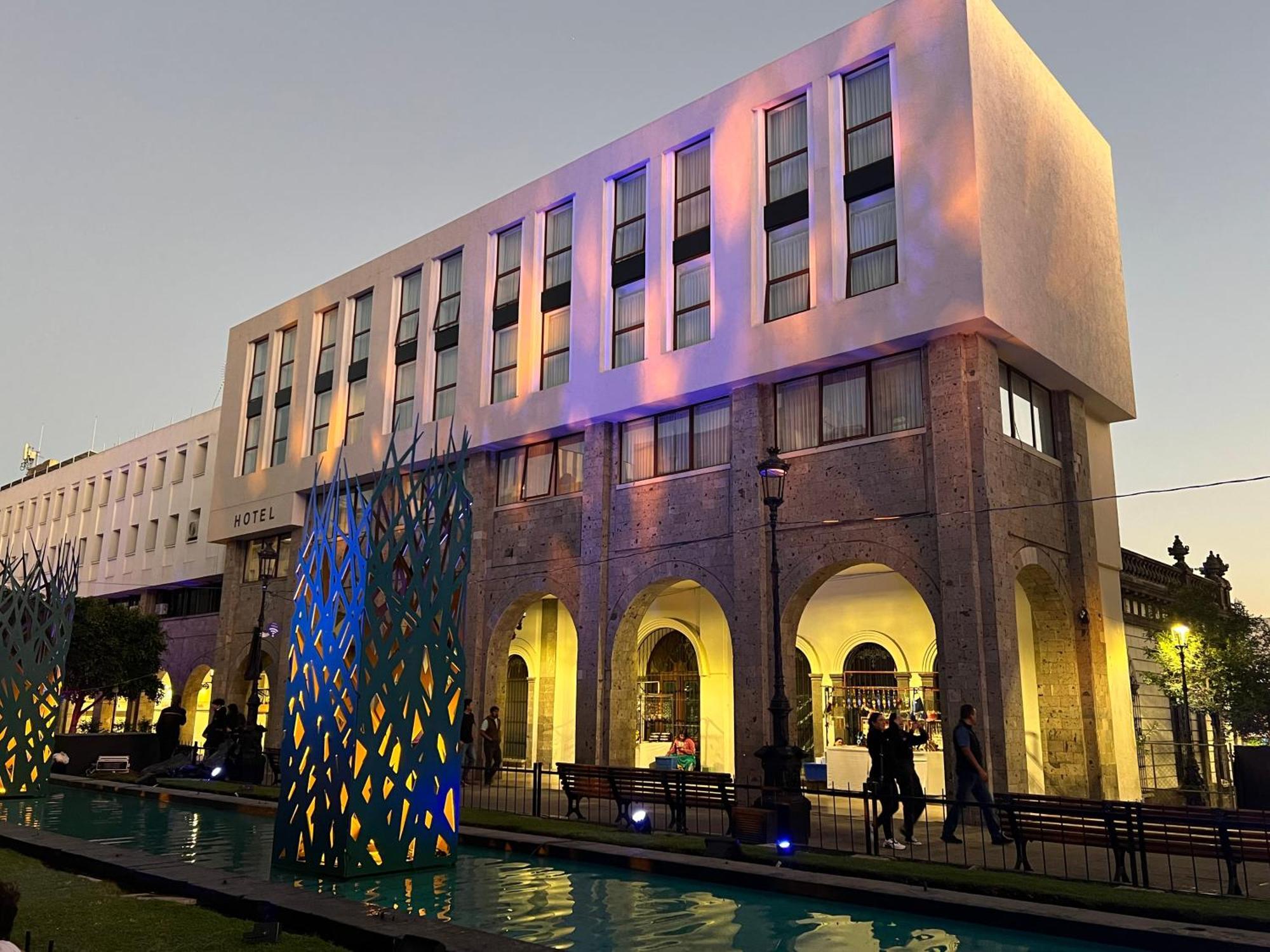 Six Hotel Guadalajara Degollado Ngoại thất bức ảnh