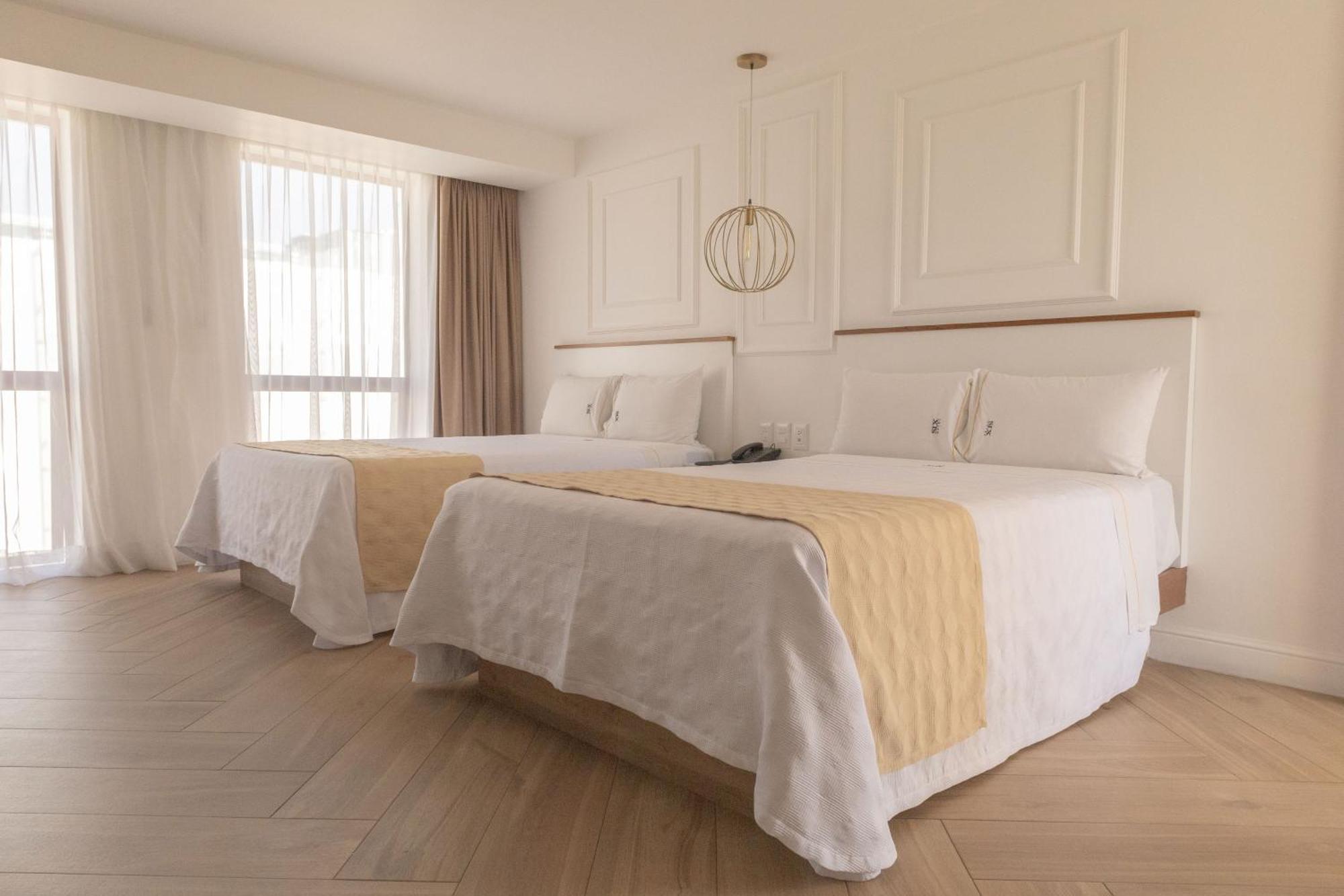 Six Hotel Guadalajara Degollado Ngoại thất bức ảnh